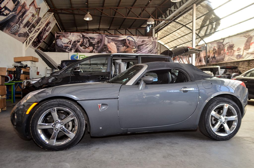 Compact 2 – Pontiac Solstice GXP