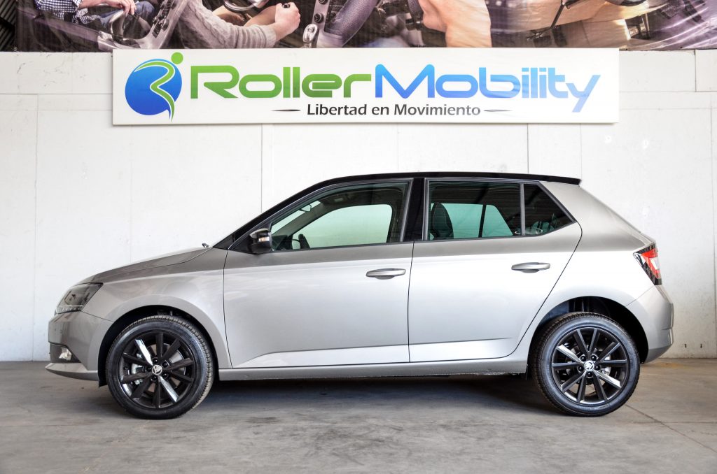 Fiorella Slim Fit en Mercedes V220: acceso con espacio interior limitado