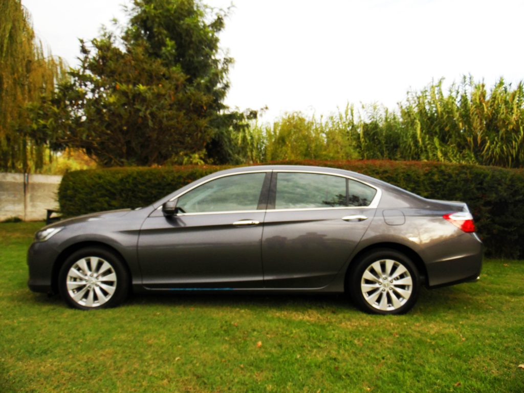 Compact 2 – Honda Accord