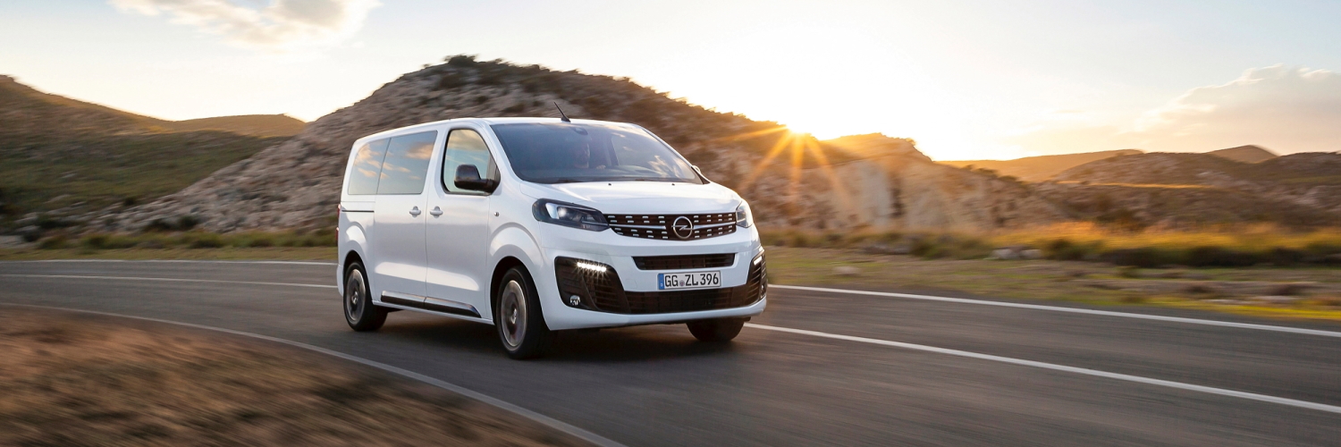 Opel Vivaro (disponible sólo en versión Cargo)